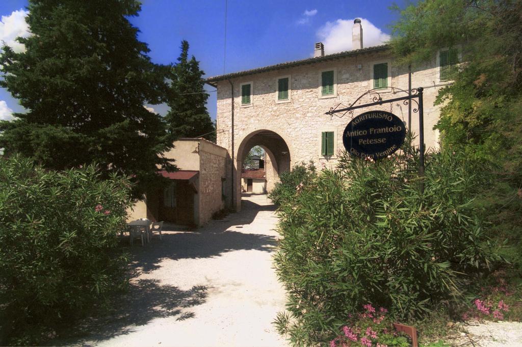 Agriturismo "Antico Frantoio" Foligno Exterior foto