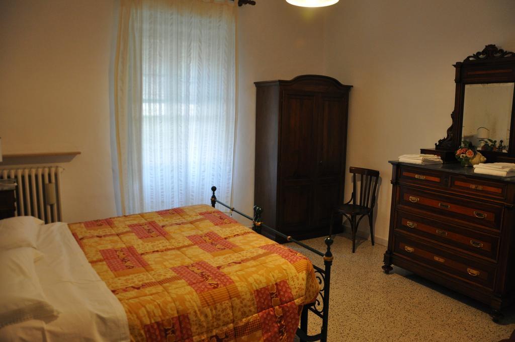 Agriturismo "Antico Frantoio" Foligno Exterior foto